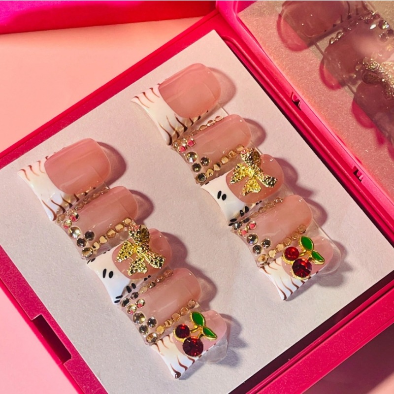 Duck Tip Press On Nails 10Pcs  - огляд і ціна Nail Art Zebra